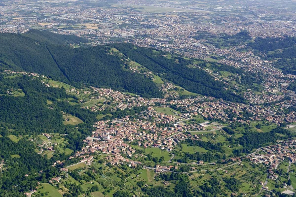 Sorisole and Ponteranica aerial, Italia —  Fotos de Stock