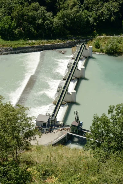 Control dam on Dora river at Bard, Italy — Stock Photo, Image