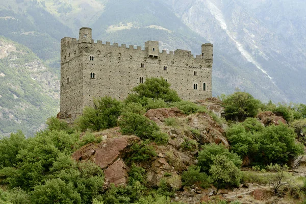 Vedere la castel, Ussel, Italia — Fotografie, imagine de stoc