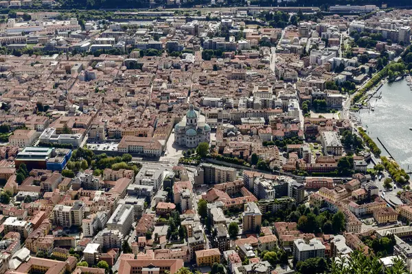 Centro città aerea, Como, Italia — Foto Stock