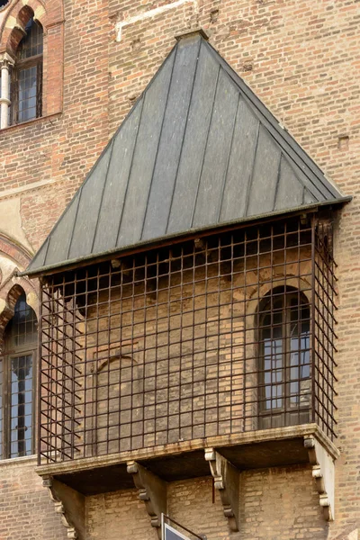 Cage for  sentenced at Ducale Palace, Mantua, Italy — Stock Photo, Image