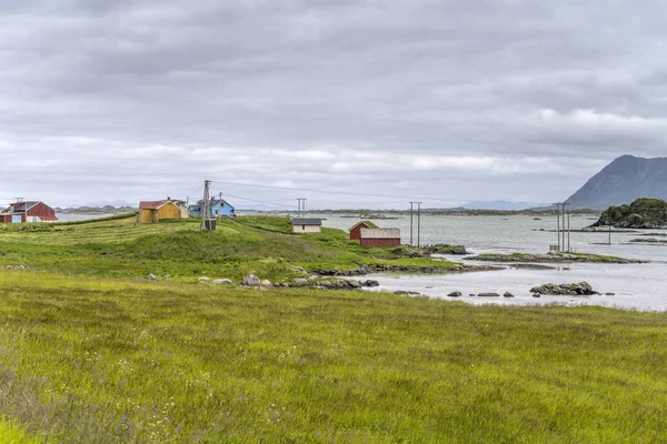 노르웨이,에 그 검 근처의 푸른 해변에 있는 집들 — 스톡 사진