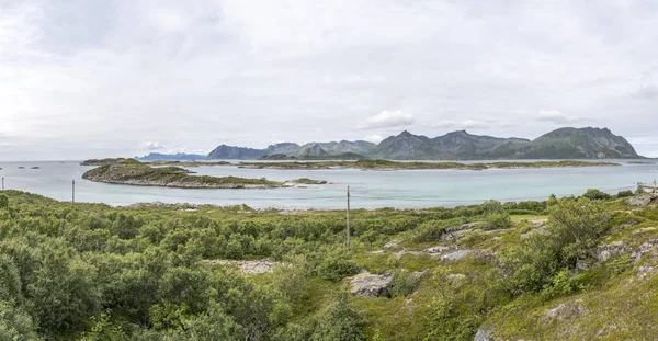 Gimsoy paisagem fiorde, perto de Kleppstad, Lofoten, Noruega — Fotografia de Stock