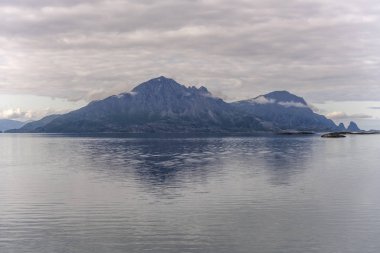 Stigen Adası güneyden, Stigfjord, Norveç