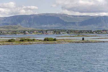 Sahil köyü, Salthus, Norveç