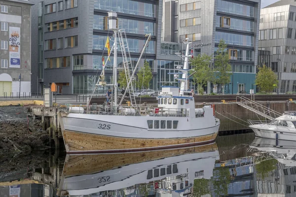 Traditional fishing boat at harbor, Trondheim, Norway — Stock Photo, Image