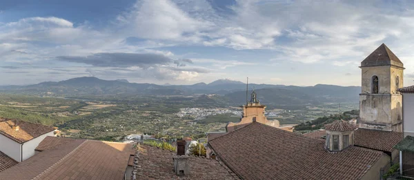 Telhados sobre o vale de Agri, Viggiano, Itália — Fotografia de Stock
