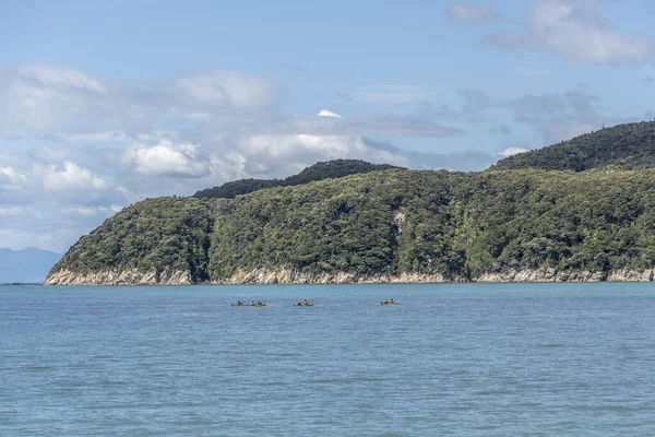 Paisaje Con Flotilla Kayak Navegando Bahía Tonga Tiro Luz Brillante — Foto de Stock