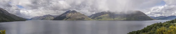 Τοπίο Της Λίμνης Wakatipu Νότιο Τμήμα Πυροβόλησε Έντονο Φως Άνοιξη — Φωτογραφία Αρχείου