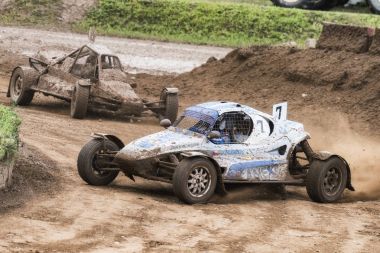 Maggiora, İtalya - 10 Eylül 2017: FIA Avrupa Autocross Şampiyonası ve İtalyan Şampiyonası balta
