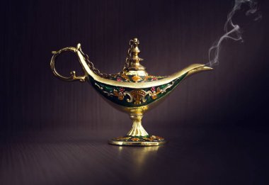 Karanlık bir arka plan antika amfora yakın çekim. Antik su ısıtıcısı