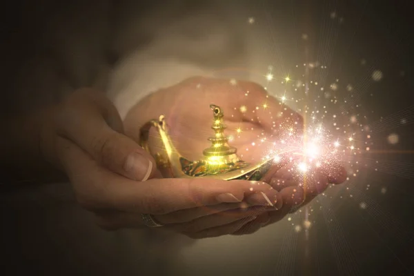 Aladin 마법의 입자의 성취의 램프의 — 스톡 사진
