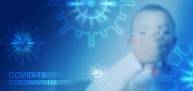 Ncov-19 Coronavirus konusunun soyut arka planı. Mikro koronavirüs, mavi arka planda bulanık bir çocuk silueti.