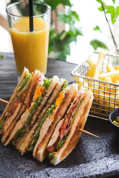 Gourmet Courses - Club Sandwich