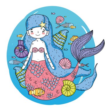 deniz yosunu ile denizin altında sevimli Mermaid