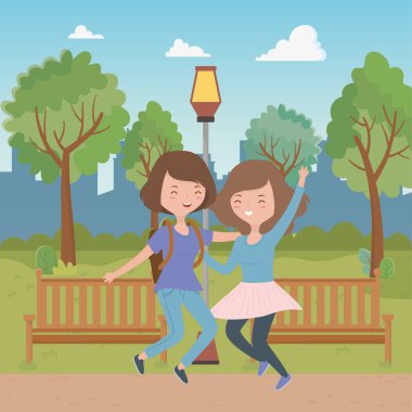 Park tasarımında genç kızlar çizgi film yapıyor.