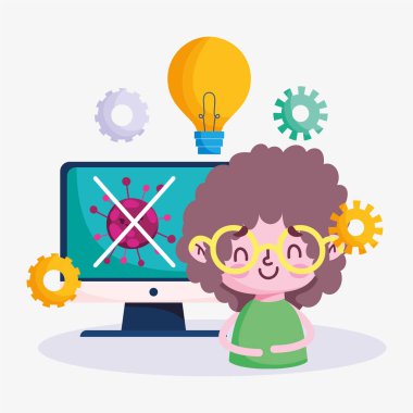 İnternette eğitim, gözlüklü ve bilgisayarlı küçük çocuk, koronavirüs salgını