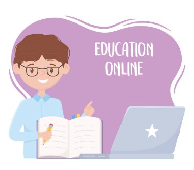 Online eğitim, dizüstü bilgisayarı ve kalemi olan öğretmen
