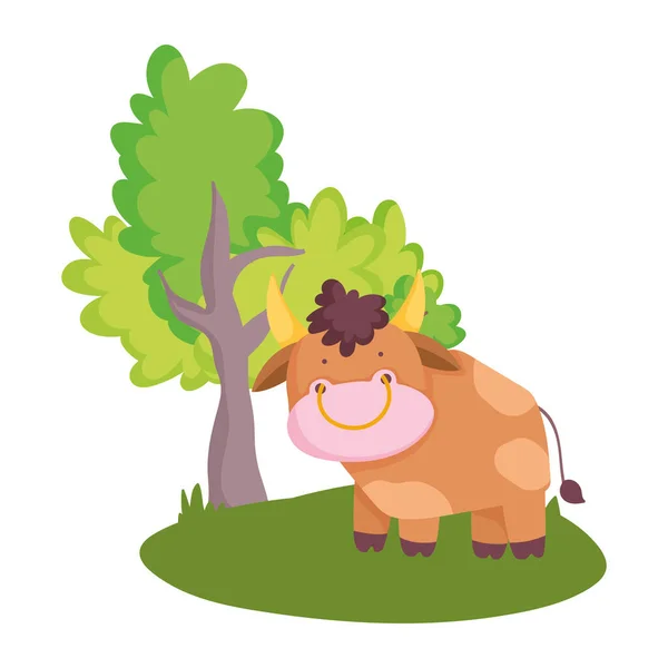 Animales de granja toro en la hierba con dibujos animados de árboles — Vector de stock
