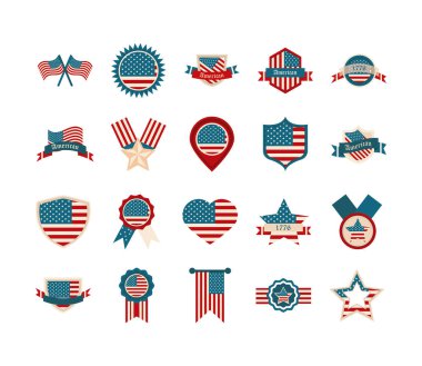 Bağımsızlık gününüz kutlu olsun, Amerikan bayrağı ulusal özgürlük ikonları düz bir şekilde dizildi.