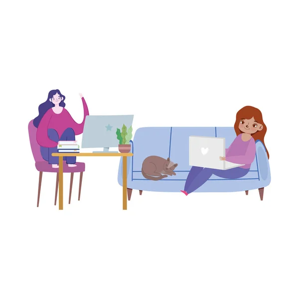 Trabalhando remotamente, mulheres jovens sentadas no sofá e mesa de trabalho com computador portátil na sala — Vetor de Stock