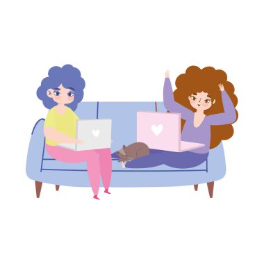 Uzaktan çalışan, dizüstü bilgisayarlı genç kadın karakterler.