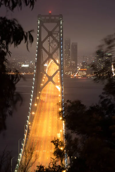 Bay Bridge i San Francisco – stockfoto