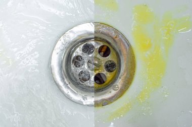 Banyo kanalizasyonuna deterjan akışı ile durulamadan önce ve sonra fotoğraflar..