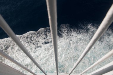 Detay, okyanus manzarası ile feribot tekne