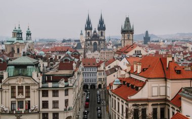 Tyn Kilisesi eski şehir Meydanı