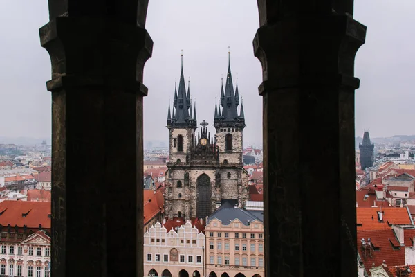 Tyn kirche altstadtplatz — Stockfoto