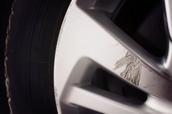 Car wheels scuffing waiting in repair — Stock Photo, Image