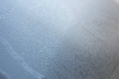 Pencere cam yoğunlaşma ve araba camına yüksek nem oranı