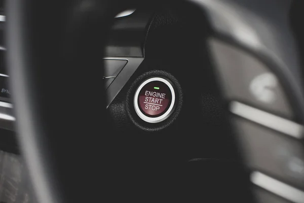 Engine start / stop button of luxury car. — Stock Photo, Image