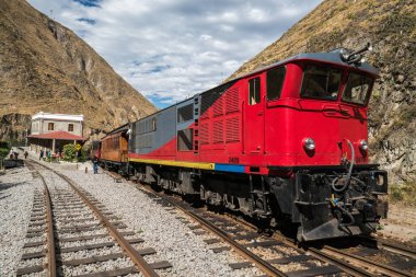 Şeytanlar burun tren