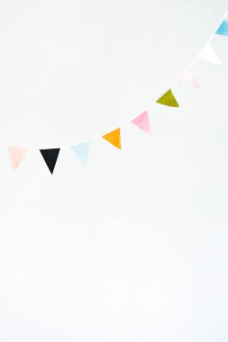 Renkli bayrak garland