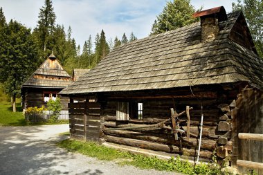 Orava Mueeum köyün ahşap evler.