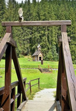 Vydrovo eğitim yürüyüş ile Ormancılık Açık Hava Müzesi.