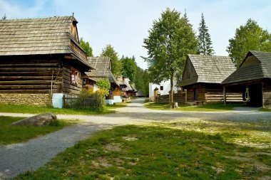 Bir hatlarının, tipik Orava Köyü Zuberec Müzesi.