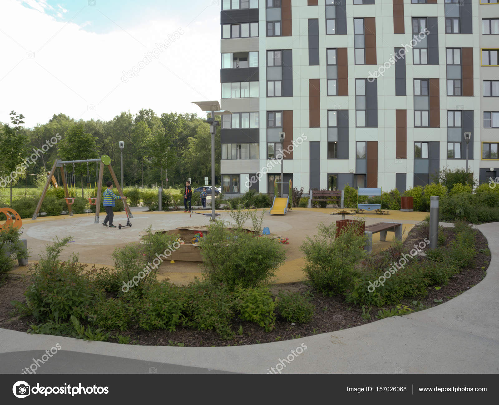 Озеленение двора многоквартирного дома