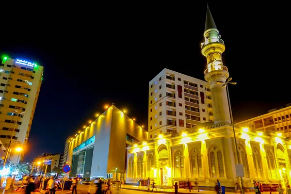 One of the mosques nearby Balad at night in Jeddah — Stock Photo, Image