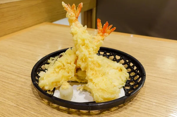 (Derin kızarmış karides kızarmış tempura karides)