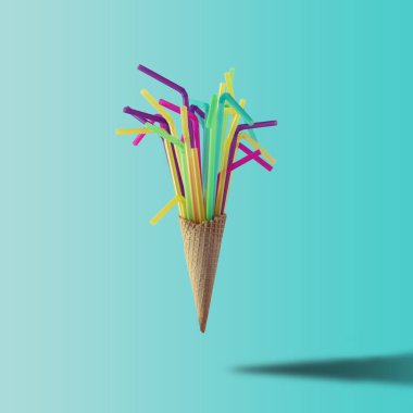 Dondurma külahı renkli içme payet ile 