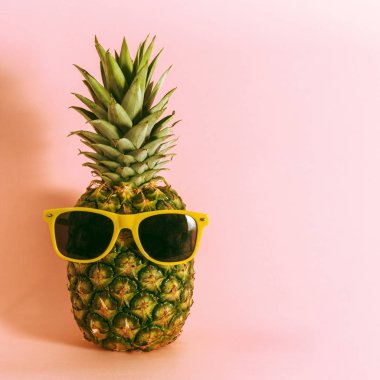 Moda Hipster ananas meyve. 