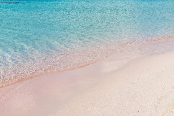 Soft Waves Sea Pink Sand Beautiful Beach Cliffs Coast Crete — Stock Photo, Image