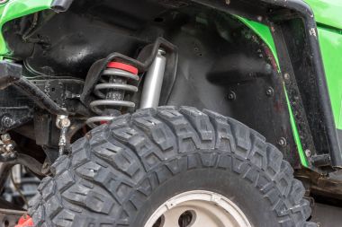 Alt jeep duran taş.