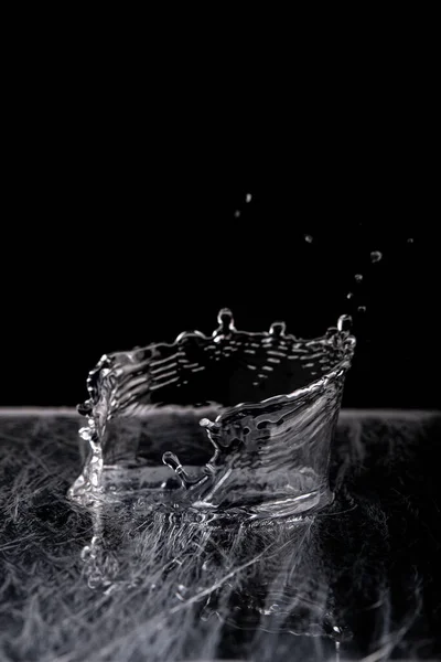 Salpicadura Agua Aislada Sobre Fondo Negro Textura Agua — Foto de Stock