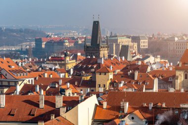 Prag 'daki eski şehrin havadan görünüşü. Çek Cumhuriyeti.