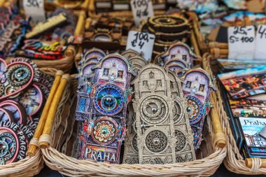 Prag, Çek Cumhuriyeti - 18 Ocak 2020: Prag, Çek Cumhuriyeti 'ndeki farklı alt kuruluşlara bakış.