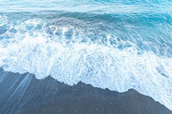 Meereswogen Mit Schaum Sandstrand — Stockfoto